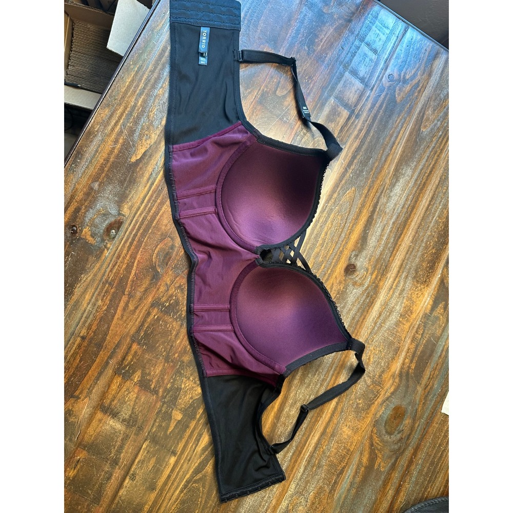 Torrid XO Plunge Push-Up Bra 38C Purple Black Spiderweb Halloween Velvet NWT - Picture 8 of 10